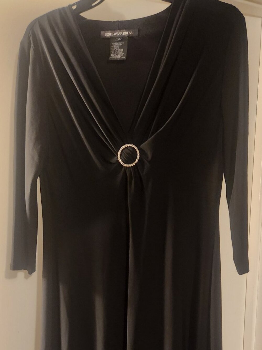 Jones Wear Midi Black Dress